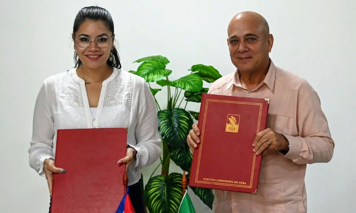 Morena y Partido Comunista de Cuba pactan colaboración