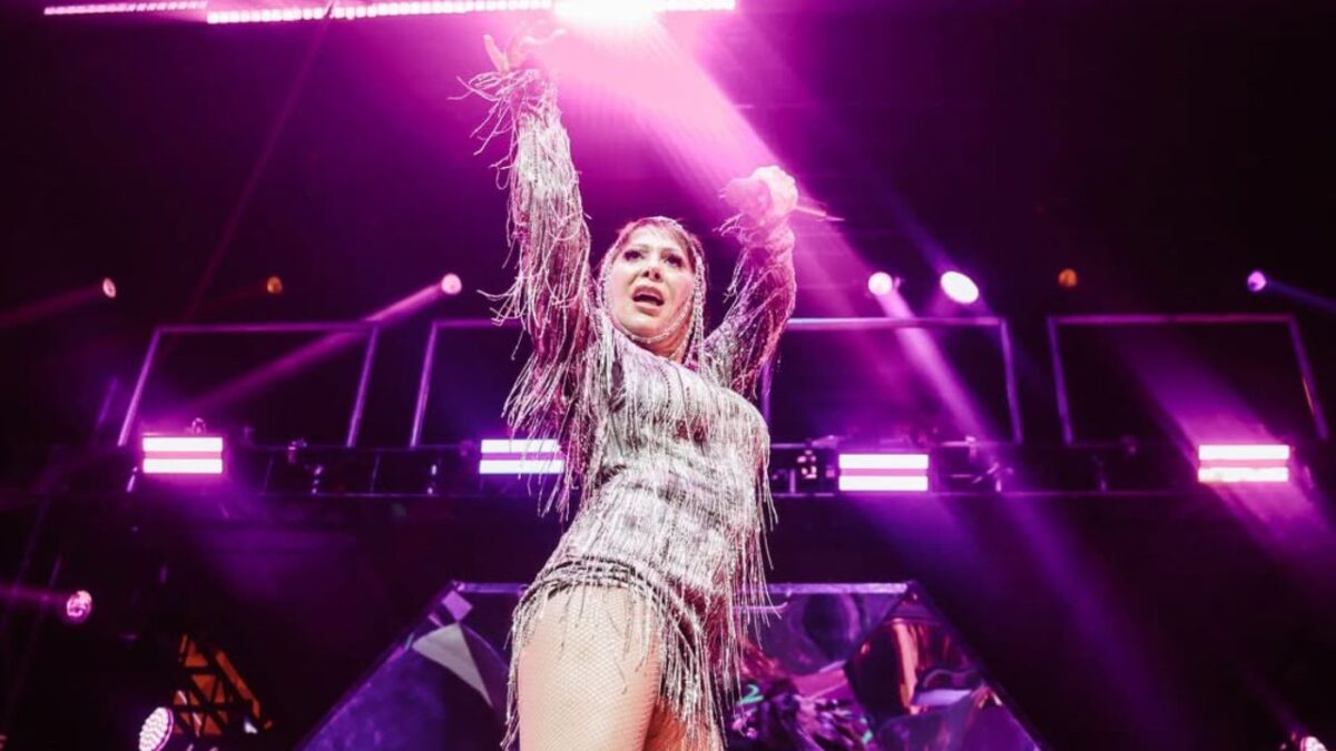 La cantante Alejandra Guzmán tuvo que ser hospitalizada de emergencia para realizarle una cirugía, esto fue lo que le pasó a la cantante.