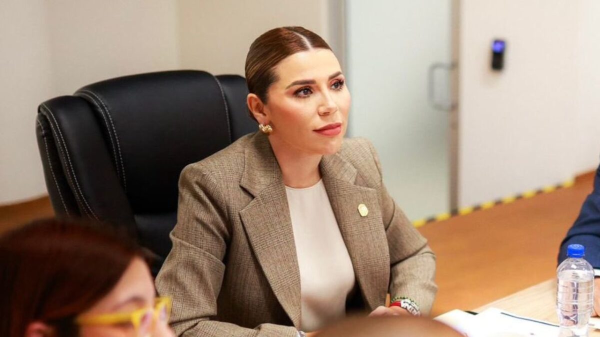 PAN prepara exhorto ante revocación de visa de Marina de Pilar y su esposo.