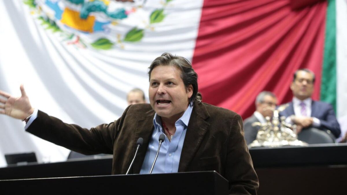 El diputado Mario Zamora, exhortó a autoridades de seguridad a que soliciten a EU información de funcionarios mexicanos investigados.