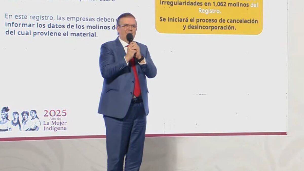 Ebrard habla sobre la industria acerera en Mécivo