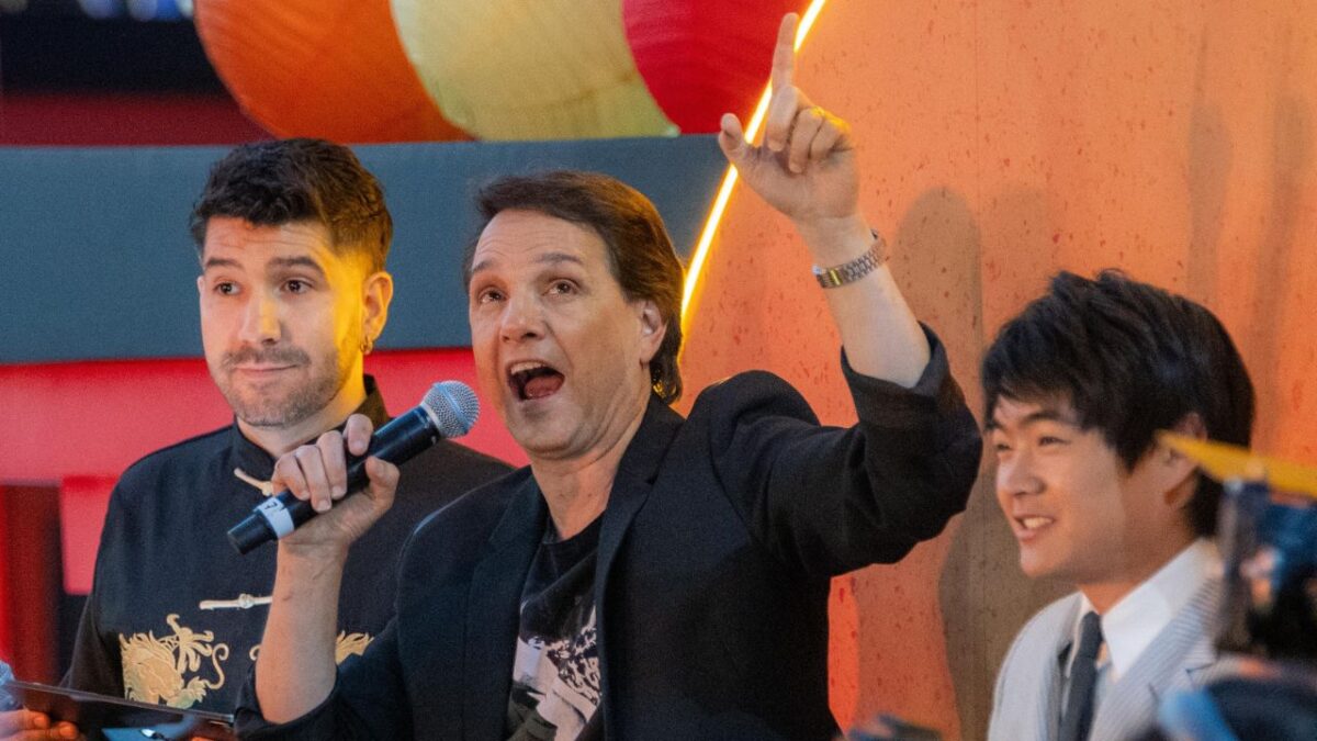 La Ciudad de México se convirtió en el escenario perfecto para recibir a Ralph Macchio y parte del elenco de Karate Kid: Leyendas.