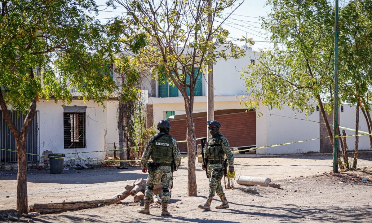 Reportan balacera entre civiles y militares en Tangamandapio