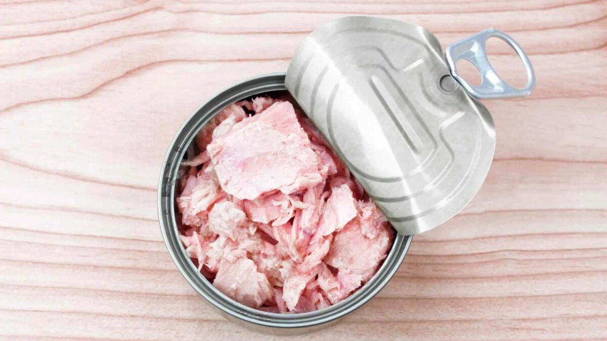 FDA pide retirar estas latas de atún por posible botulismo