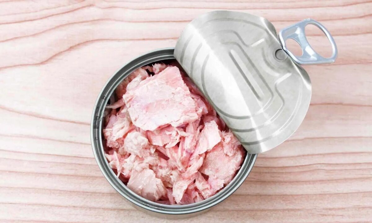 FDA pide retirar estas latas de atún por posible botulismo