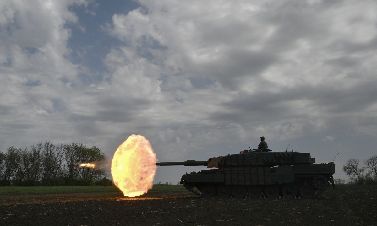 Mientras Rusia anunció un cese al fuego temporal, del 8 al 10 de mayo, sus tropas atacan Odesa, lo que evidencia que la guerra persiste en el frente