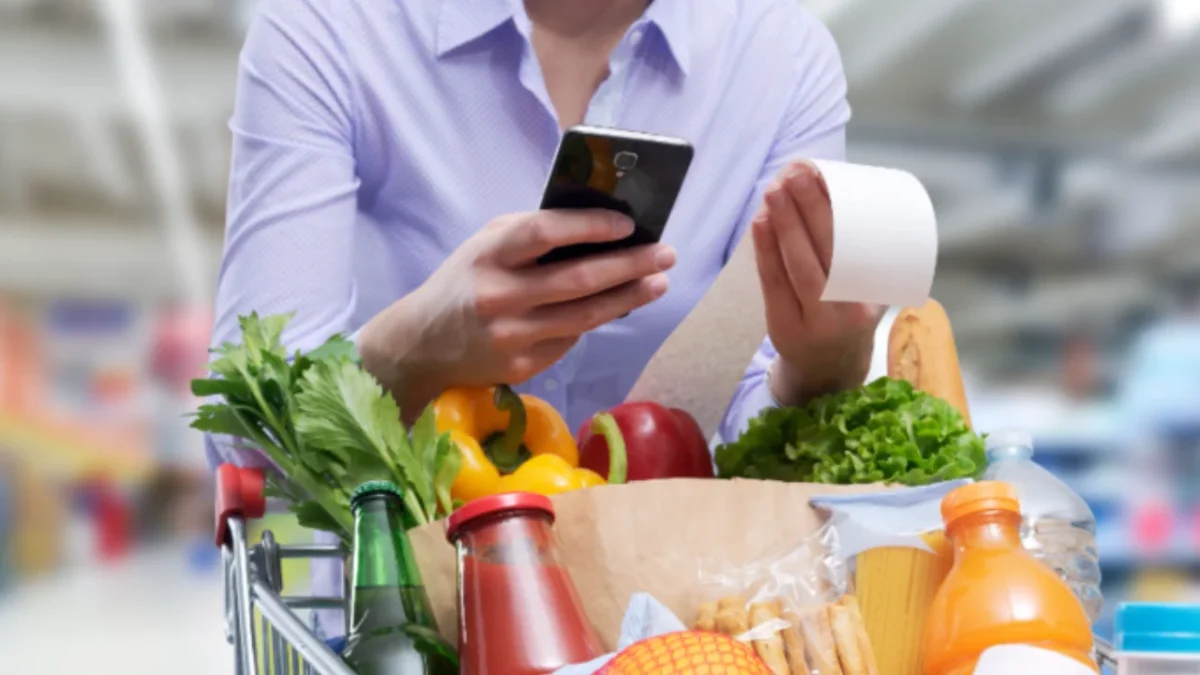 El consumo privado acentúa desaceleración en abril y mayo, estima Banamex