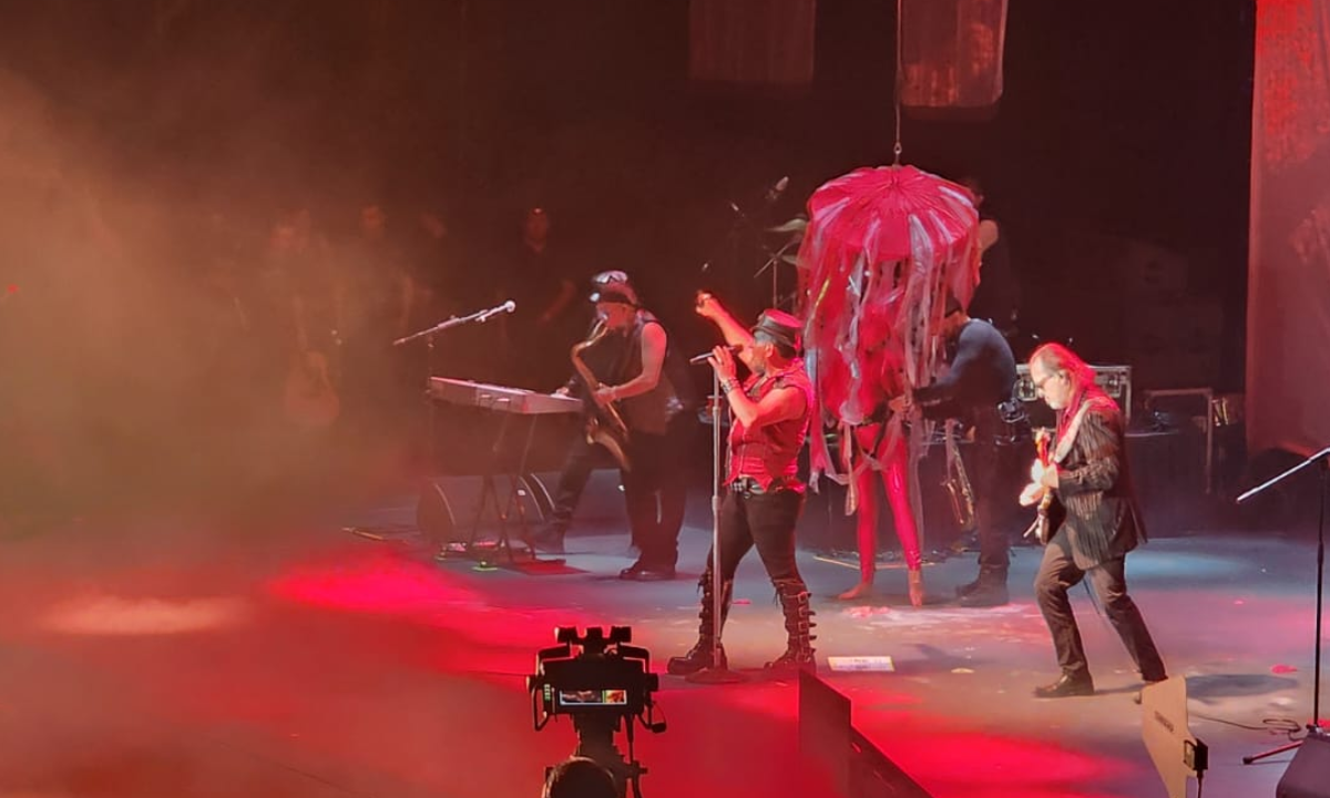 La Castañeda hace una noche inolvidable de demolición en el Auditorio Nacional