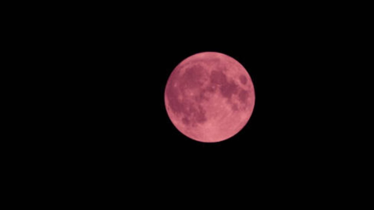 En junio, es cuando se da la última Luna Llena de la primavera