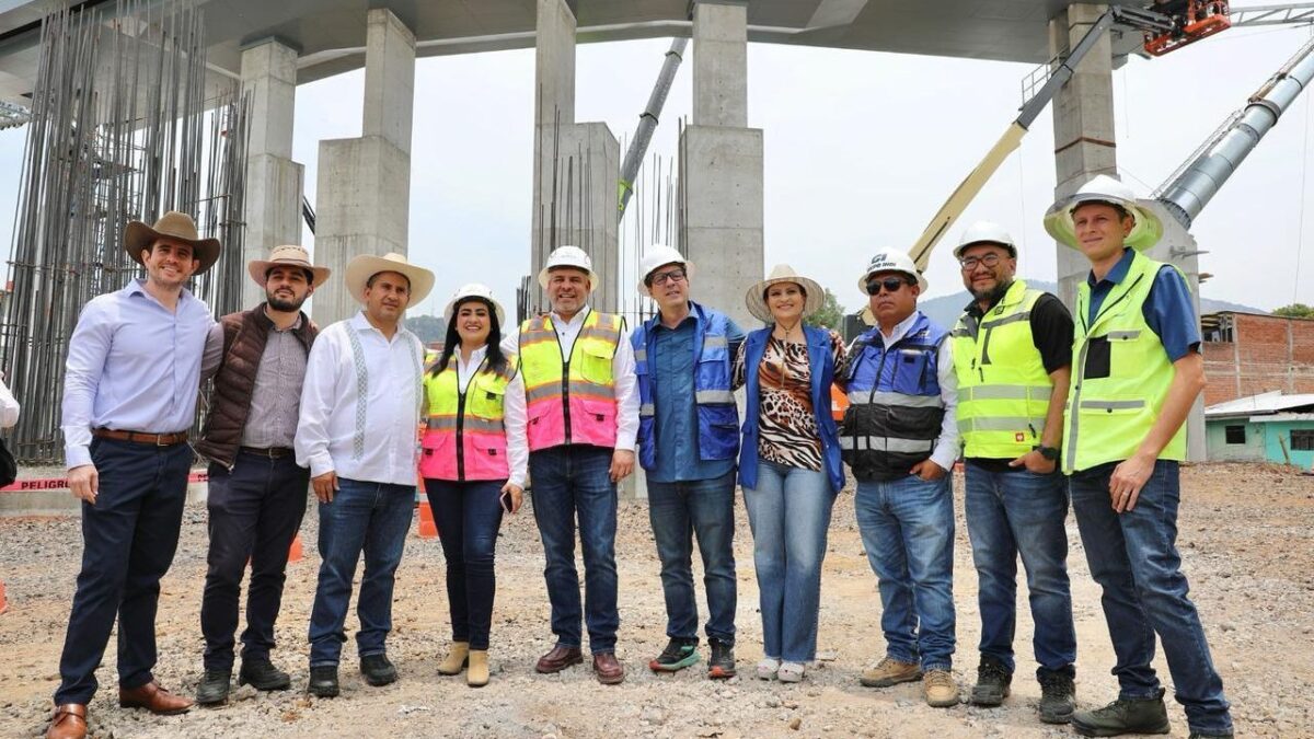 Teleféricos, un nuevo mercado municipal y la ampliación y construcción de vialidades transforman el estado de Michoacán