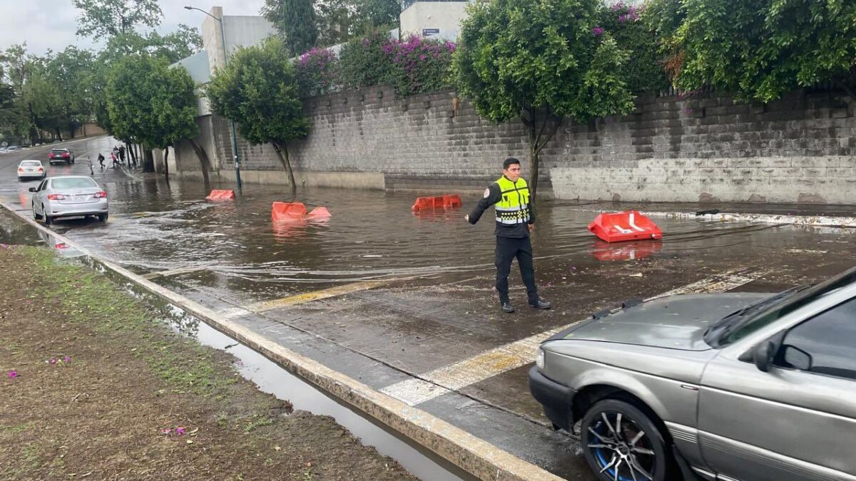 Ante pronóstico de fuertes lluvias, la alcaldía Cuajimalpa informó que se instalará el Comité de Protección Civil de manera permanente.