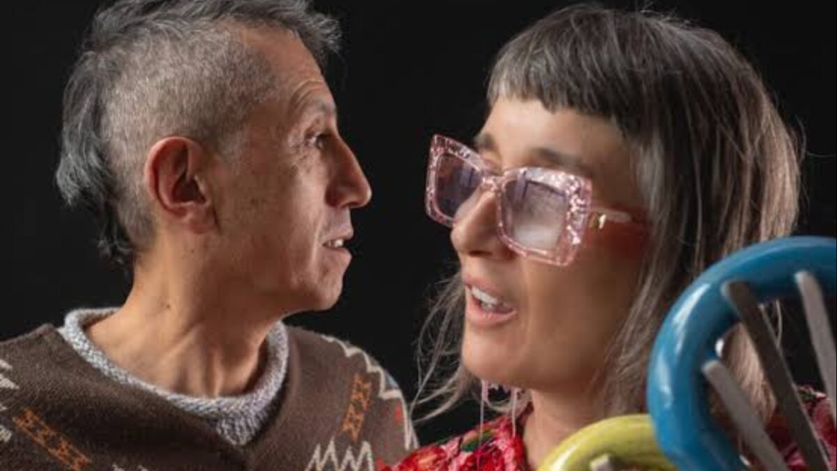 Aterciopelados enciende la Maraka en concierto