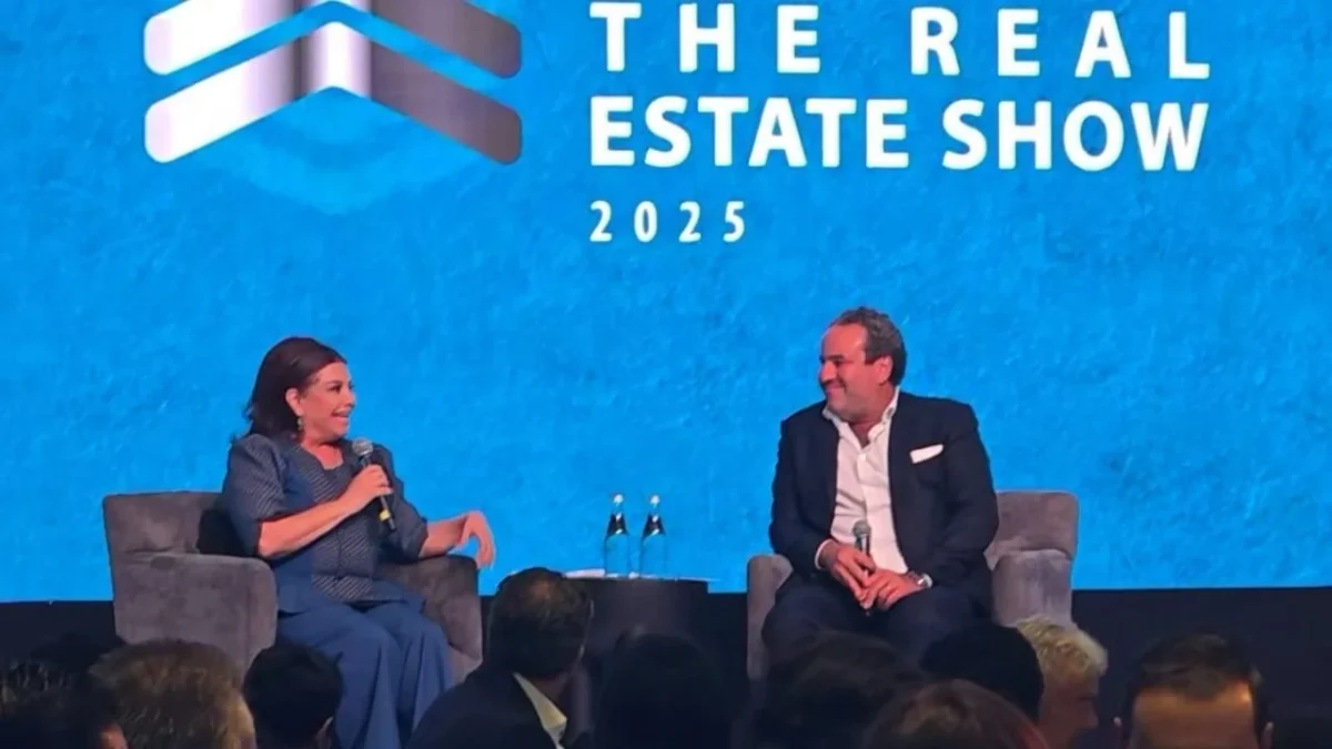 Clara Brugada se reunió con desarrolladores inmobiliarios para trabajar en un desarrollo equilibrado en materia urbana, ecológica y asequible.