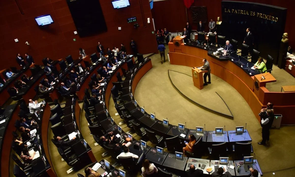 La iniciativa con Proyecto de Decreto tiene enlistados 16 temas sin dictamen que se discutirán durante el periodo extraordinario.