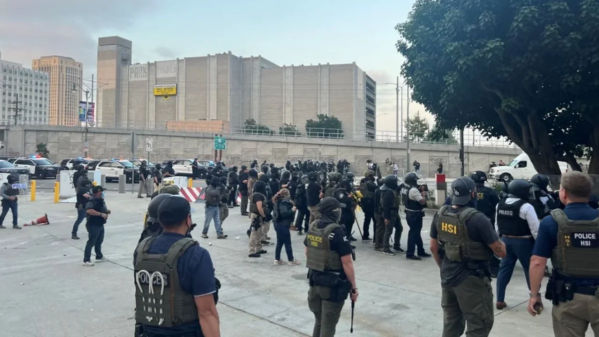 El Cónsul de México en Los Ángeles confirmó que de los 50 migrantes detenidos en las redadas del ICE, la mayoría son mexicanos.