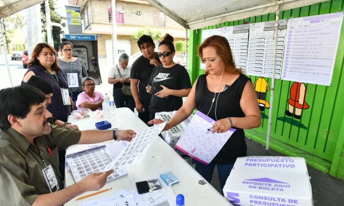 El Instituto Electoral de la Ciudad de México (IECM) invitó a habitantes de la capital y del interior de la República, así como población mexicana que radique en el extranjero, a acreditarse como observador de la Consulta de Presupuesto Participativo 2025.