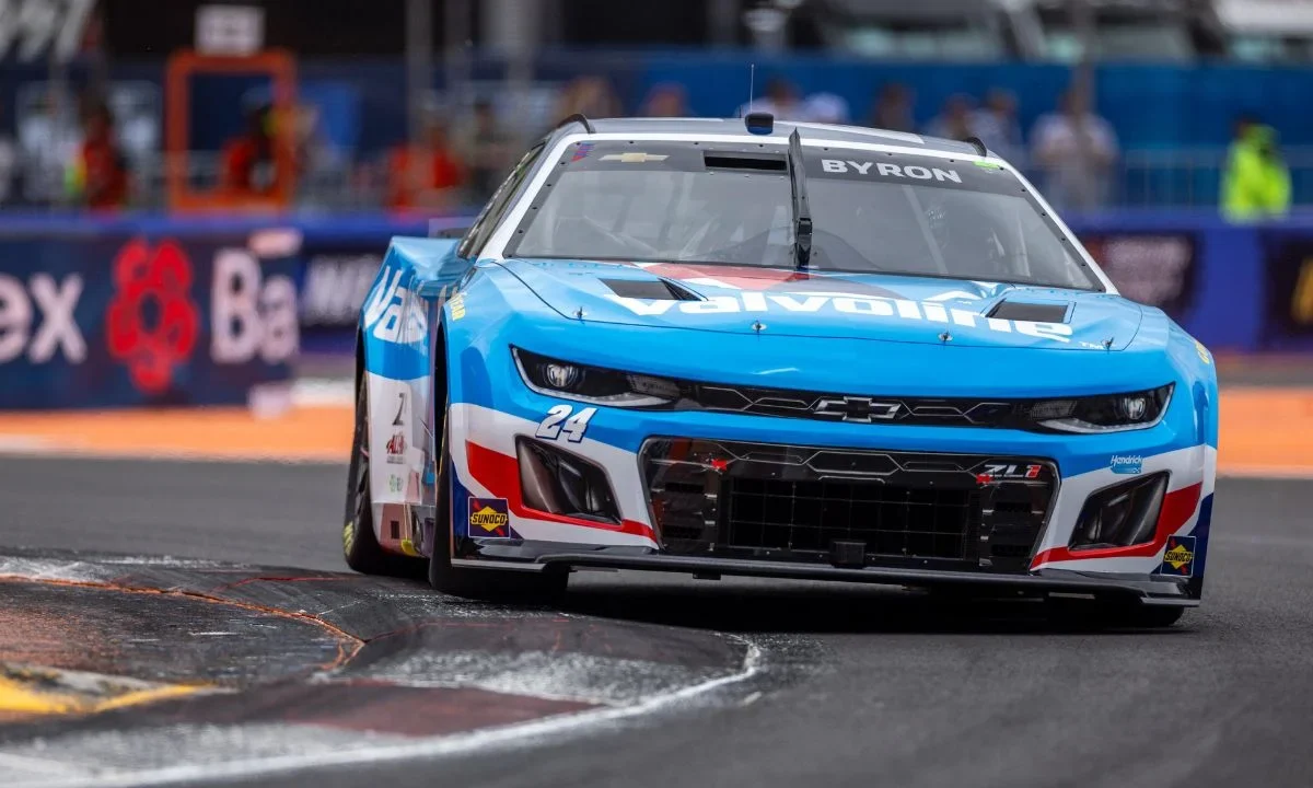 Dani Suárez logra top 10 en clasificación de Nascar Cup Series