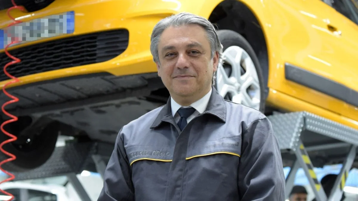 Dimite Luca de Meo a la armadora Renault