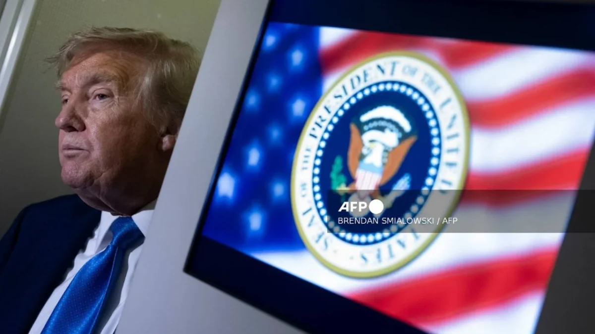 Donald Trump señala que "por el momento" no eliminará al líder de Irán