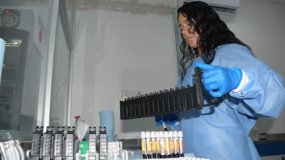 El CETS Campeche se mantiene a la vanguardia en la implementación de pruebas para garantizar la seguridad de la transfusión sanguínea.