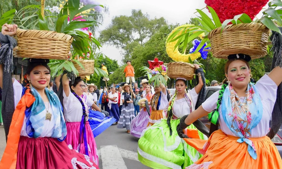 Guelaguetza en Azcapotzalco, un éxito al reunir a 40 mil asistentes, así lo consideró la alcaldesa Nancy Núñez.