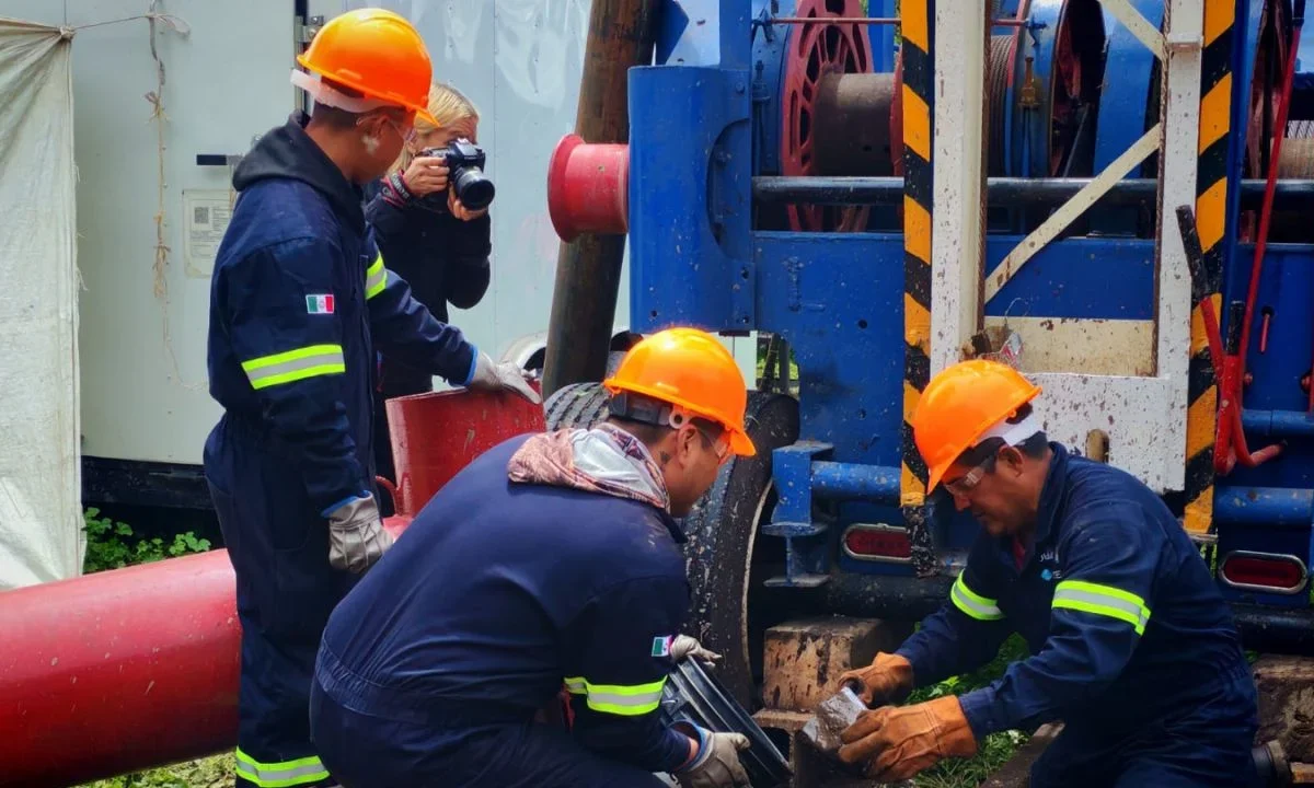 La jefa de Gobierno, Clara Brugada, puso en marcha el programa “Acupuntura Hídrica” para infiltrar agua al subsuelo en 100 espacios de la Ciudad de México (CDMX); en 2025 se destinarán 30 millones de pesos para las intervenciones.
