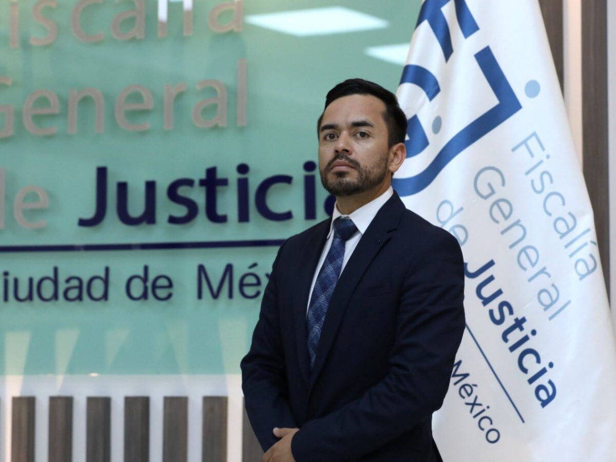 El nuevo coordinador general del IFPES, fue director general de Formación y Servicio Profesional de Carrera en la Fiscalía General de Justicia del Estado de Tamaulipas por 9 años; además de una trayectoria en la FGR.