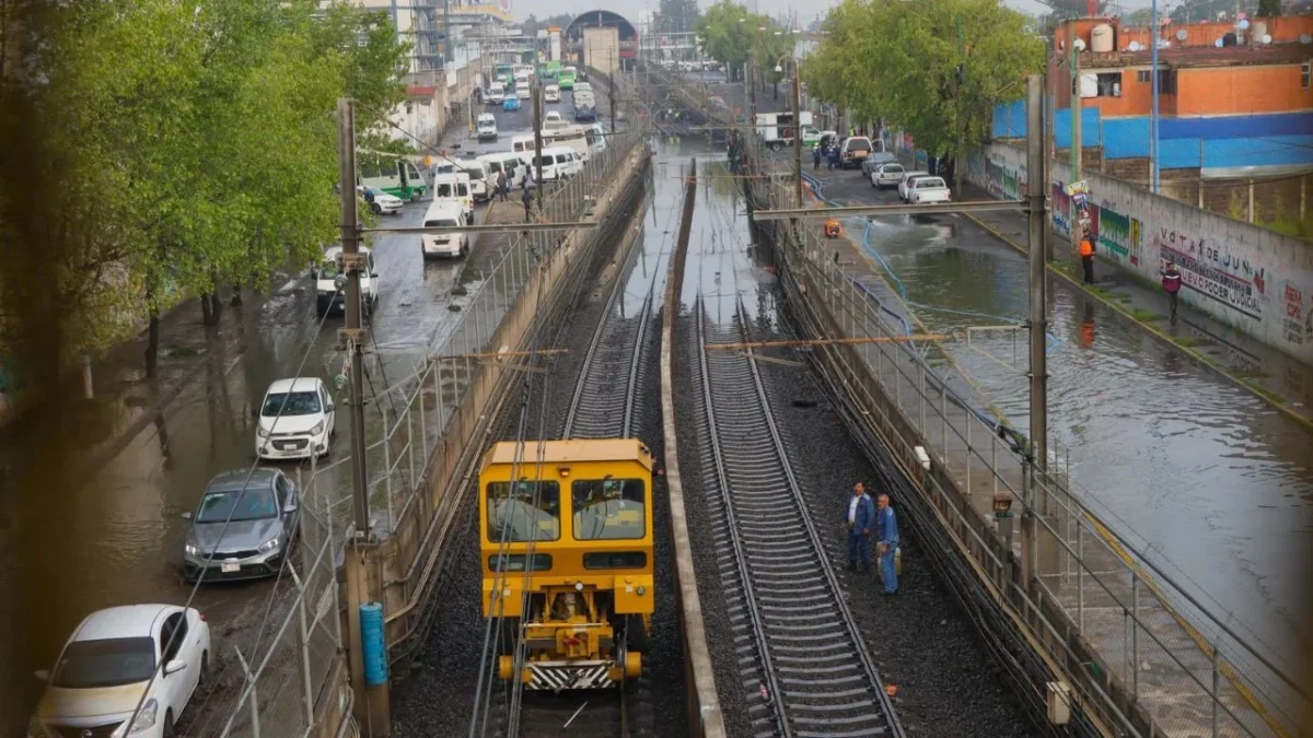 La Secretaría de Gestión Integral de Riesgos y Protección Civil alertó a la población sobre el pronóstico de lluvias fuertes en la capital.