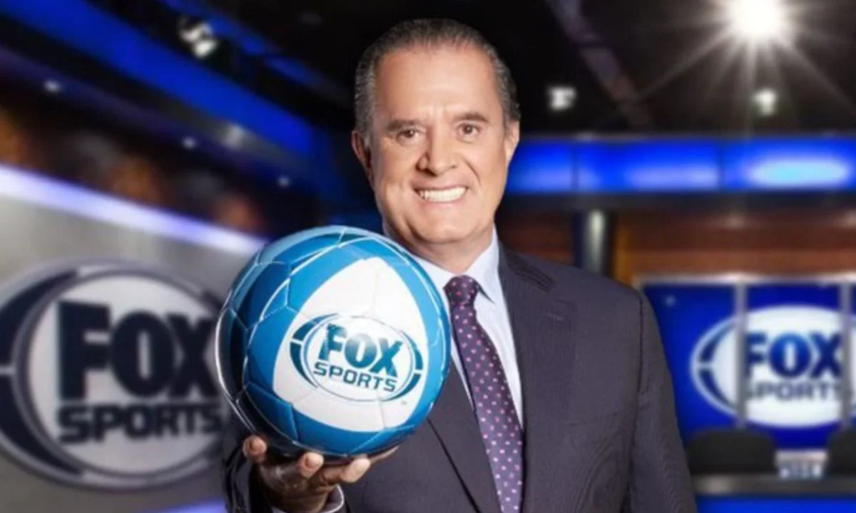 Raúl Orvañanos se despide de Fox Sports, cadena en la que tuvo participación por 20 años.