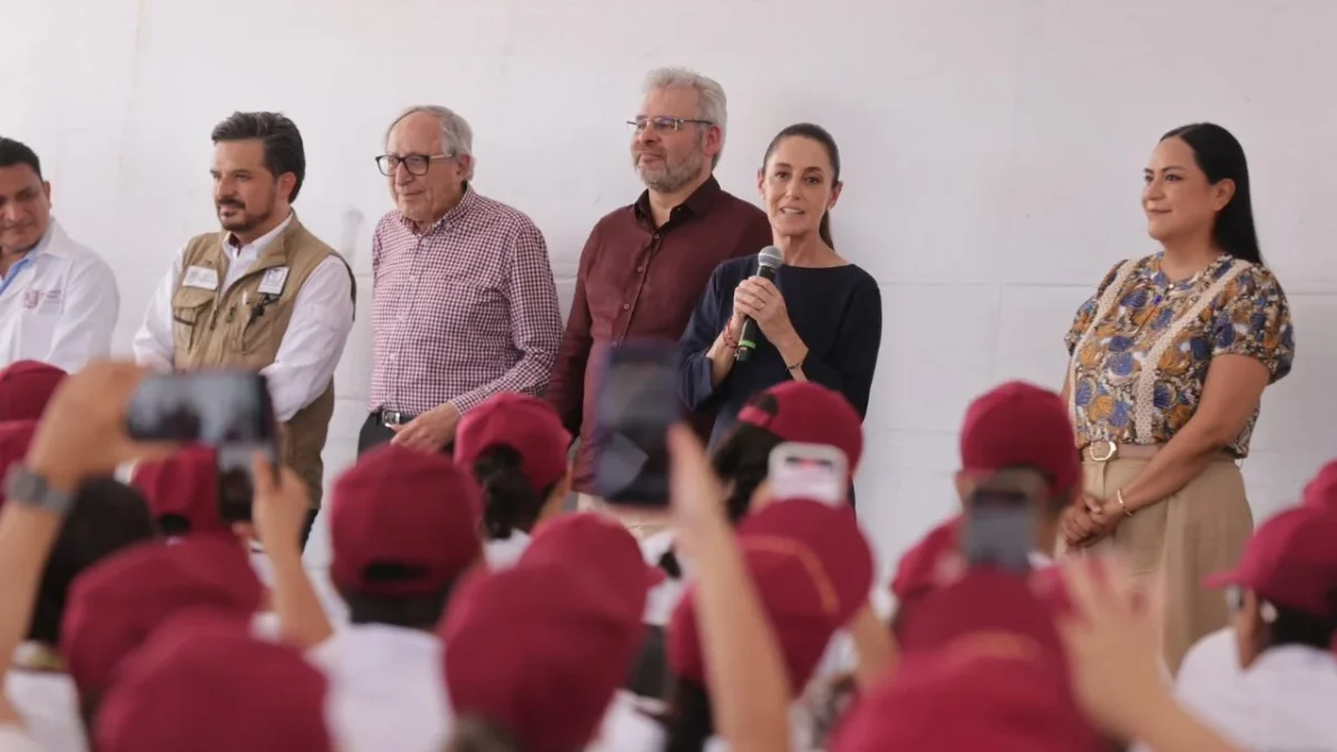 El nuevo hospital comunitario de Maruata, que presenta un avance del 95 por ciento en su construcción, será inaugurado en agosto de este año, afirmó la presidenta Claudia Sheinbaum Pardo acompañada del gobernador Alfredo Ramírez Bedolla.