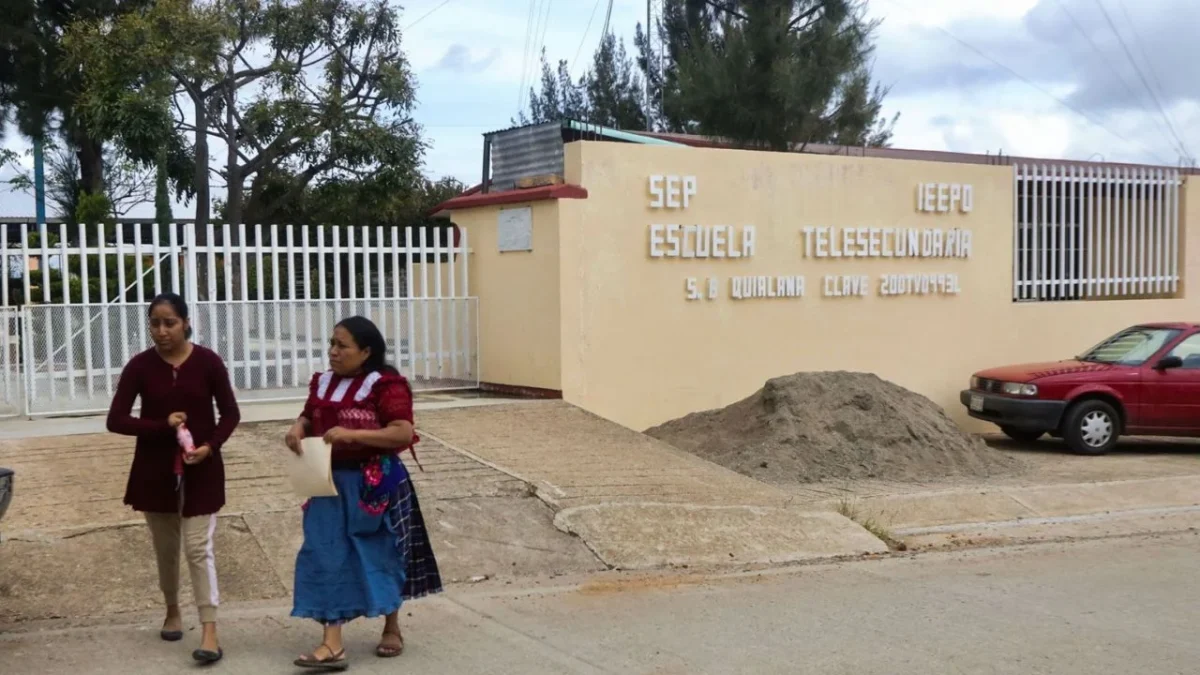 El municipio de San Pedro Pochutla suspendió clases por fuertes lluvias; Protección Civil Estatal asegura que no recomendó dicha directiva.