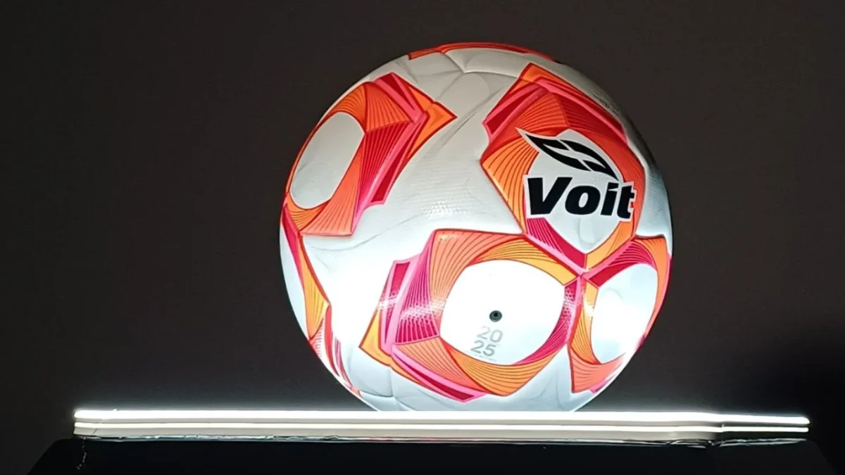Voit y la Liga Mx presentaron a “Aereus”, el nuevo esférico para la nueva campaña.