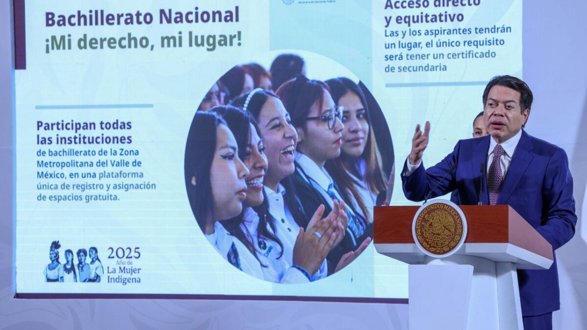 Mario Delgado lanzó el programa "Bachillerato Nacional: Mi derecho, mi lugar”, el cuál busca garantizar la educación media superior.