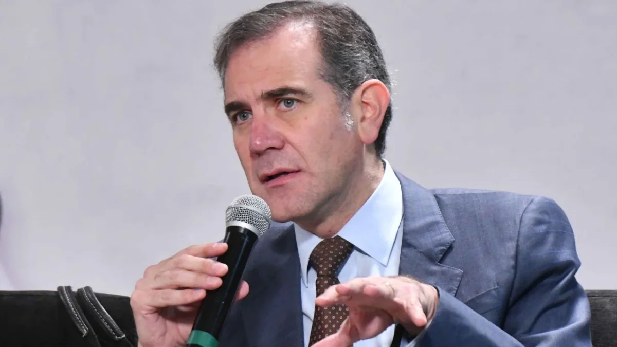Propone SCJN amparar a Lorenzo Córdova