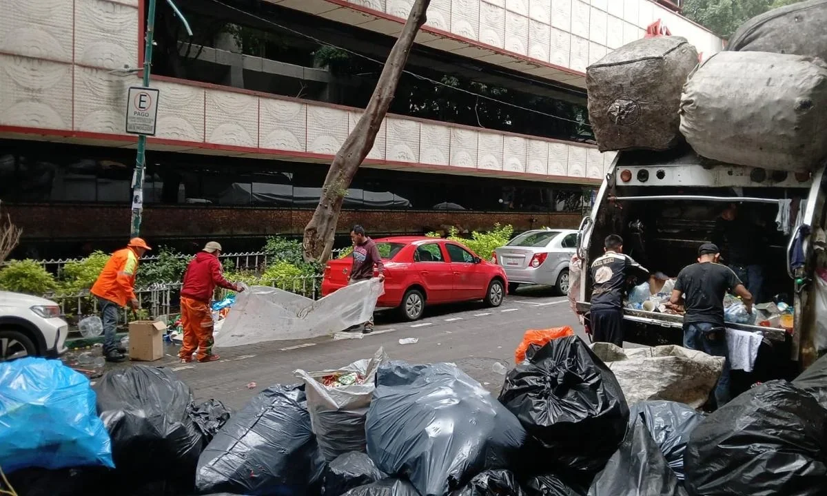 Se recolectaron 30 toneladas de basura en la Cuauhtémoc tras marcha del Orgullo 2025