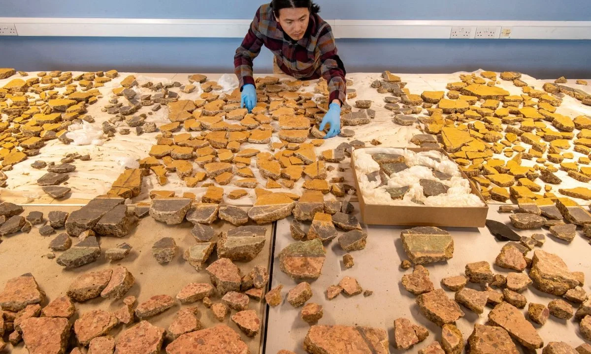 2 mil años por lo menos han pasado desde la realización de estos frescos, en Londres