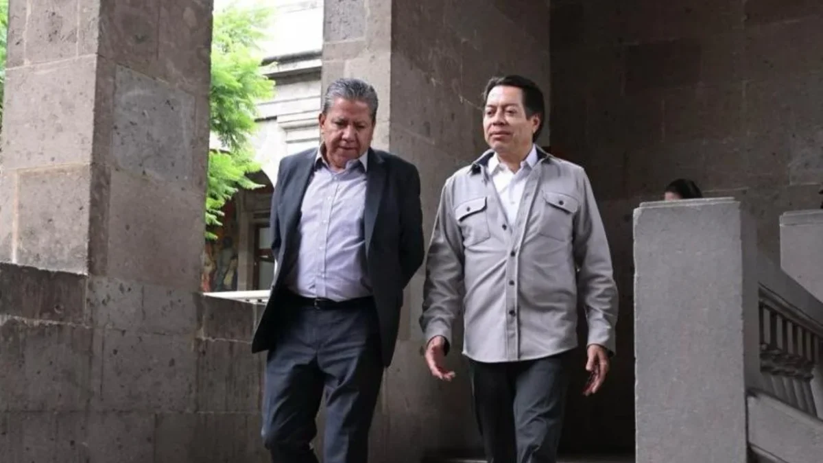 Con el objetivo de revisar el avance de los programas prioritarios de la Secretaría de Educación Pública (SEP), su titular, Mario Delgado Carrillo, sostuvo esta semana reuniones de trabajo con los gobernadores de Chiapas, Eduardo Ramírez Aguilar; de Sinaloa, Rubén Rocha Moya; y de Zacatecas, David Monreal Ávila, así como con la secretaria de Educación de Michoacán, Gabriela Molina Aguilar.