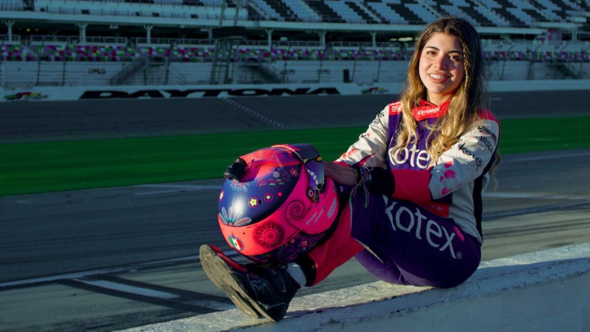 Actualmente Regina Sirvent se ubica en la novena posición dentro de la categoría Challenge Series de Nascar México