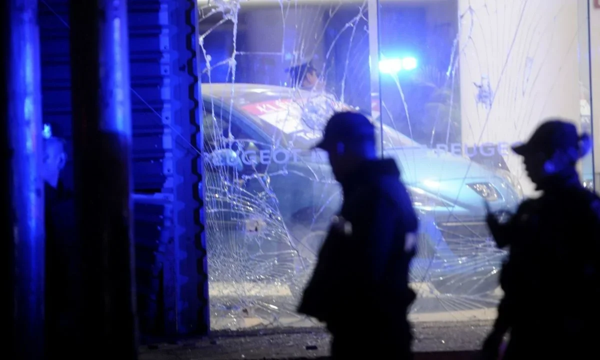 Presuntos ladrones robaron 7 vehículos de una agencia automotriz en la GAM.