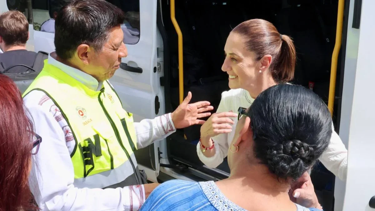 Claudia Sheinbaum y Salomón Jara encabezaron una reunión de evaluación en la sede del 54 Batallón de Infantería con sede en Puerto Escondido.