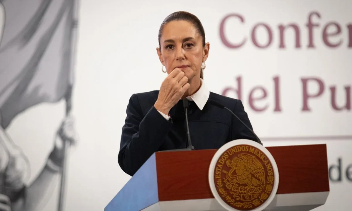 Presidenta Claudia Sheinbaum durante la conferencia mañanera del pueblo.