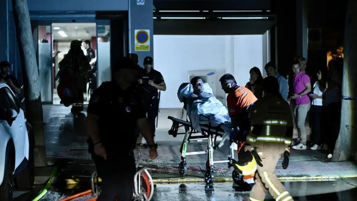 Un muerto y 22 heridos dejó incendio en residencia de ancianos en España