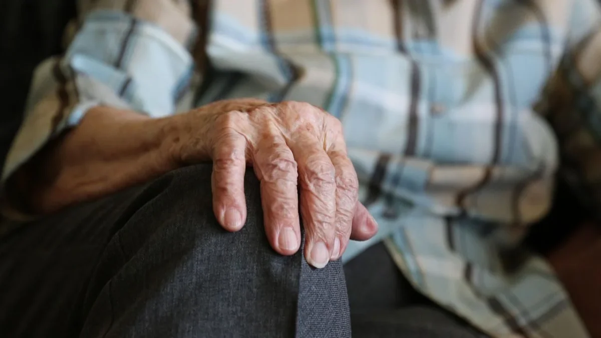 La Secretaría de Salud destacó la importancia de visibilizar las distintas formas de abuso y maltrato y en consecuencia fortalecer los lazos familiares y brindar un trato digno a los adultos mayores.