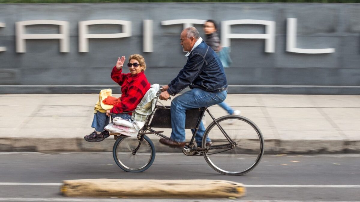 Clara Brugada Molina, presentó el Plan Ciclista 2025-2030 “Ciudad que late en bicicleta", conformado por una serie de iniciativas para impulsar la movilidad sustentable