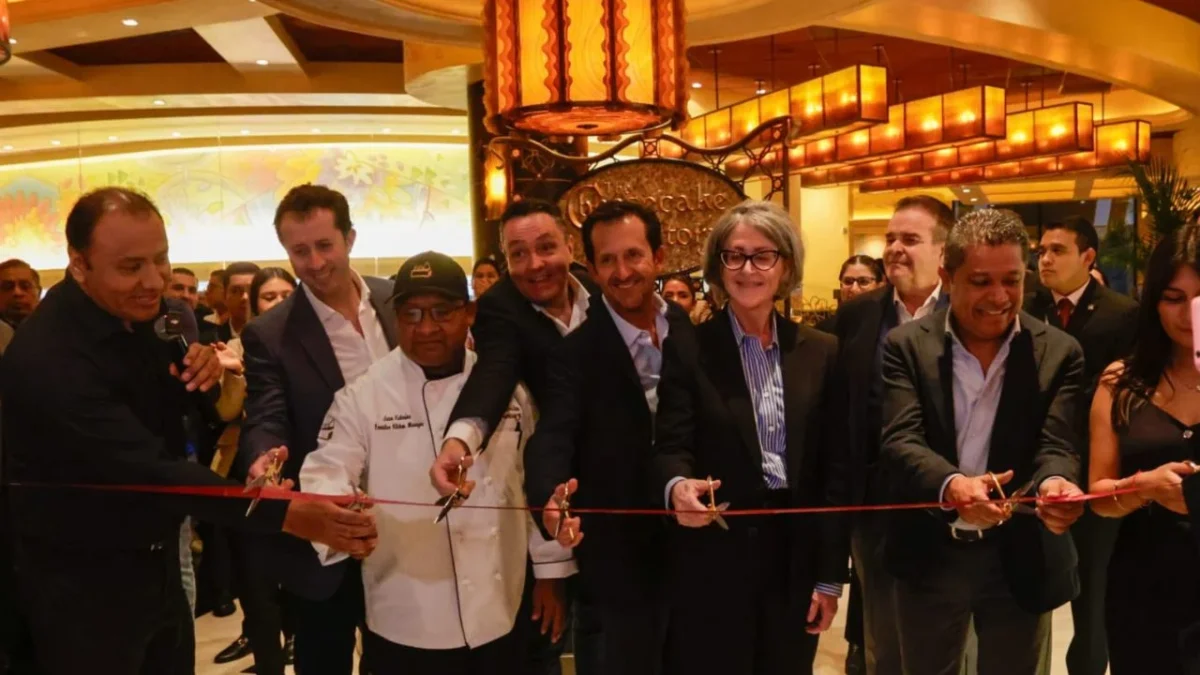 La inauguración de The Cheesecake Factory Angelópolis generó 200 nuevos empleos
