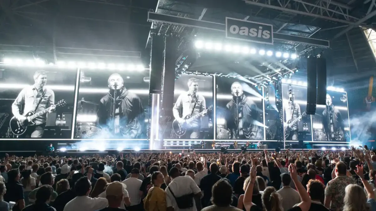 El regreso de Oasis inició en Cardiff con dos conciertos