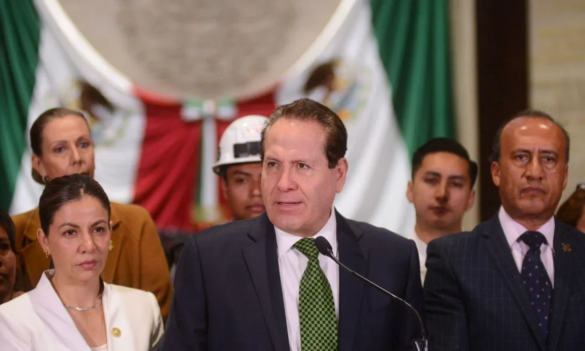 Eruviel Ávila recalcó que se debe brindar a México un marco legal que permita aprovechar la Inteligencia Artificial (IA) al máximo y en beneficio de la gente