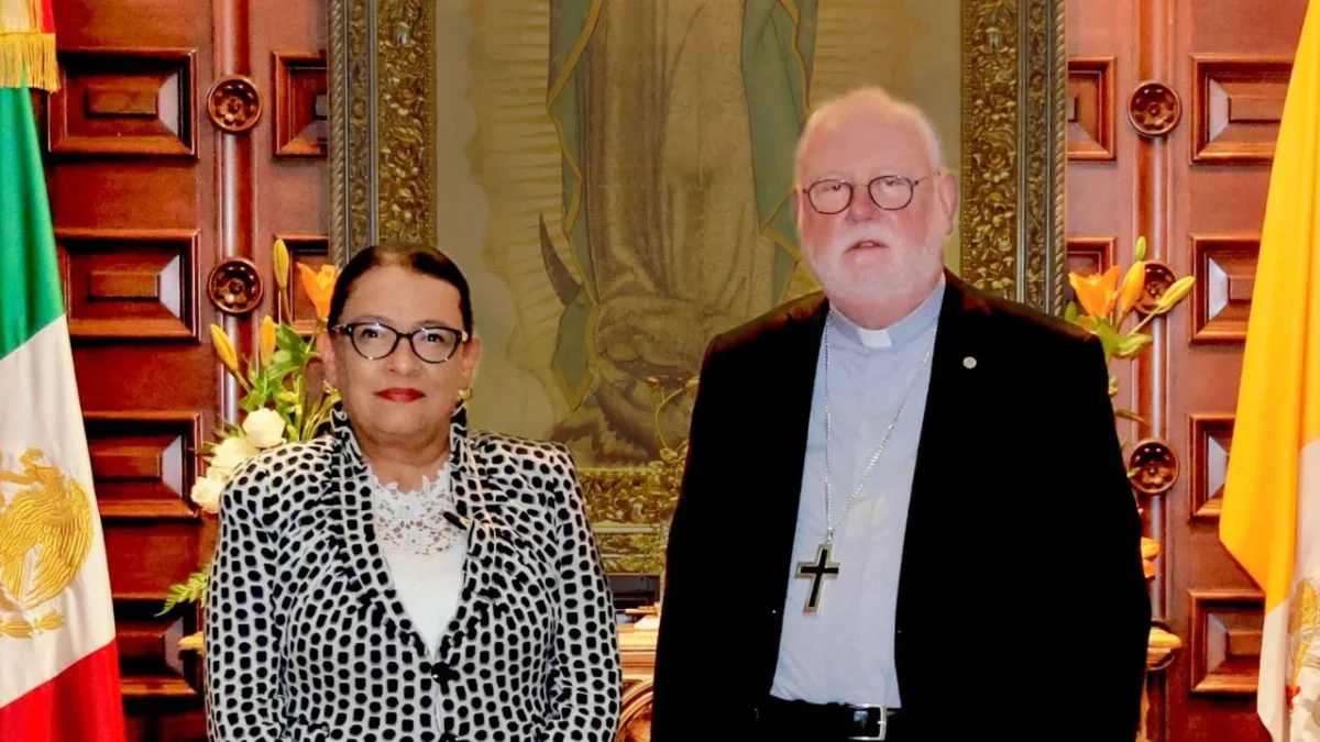 Monseñor Paul Richard Gallagher Y la secretaria Rosa Icela Rodríguez se reunieron en la Nunciatura Apostólica. 