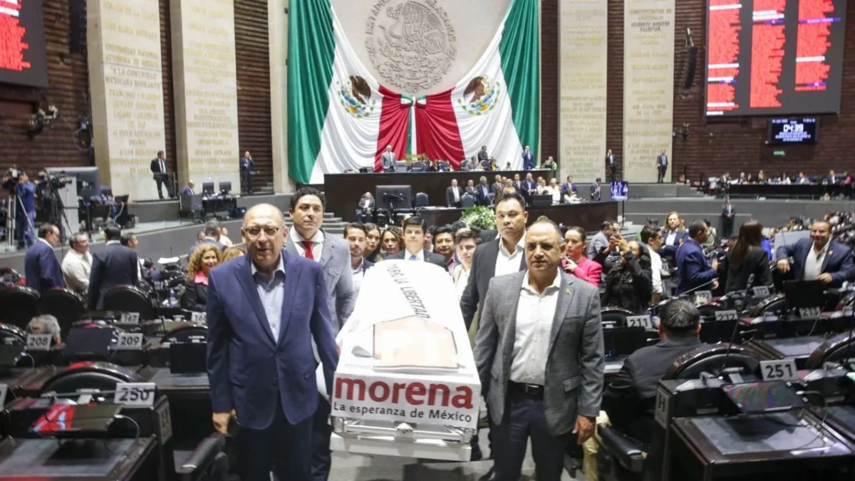 369 votos a favor, 104 en contra y 3 abstenciones fue la aprobación en lo general