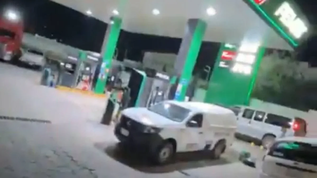 Familiares impidieron que el Semefo se llevara el cuerpo del ambientalista, para velarlo en su casa.